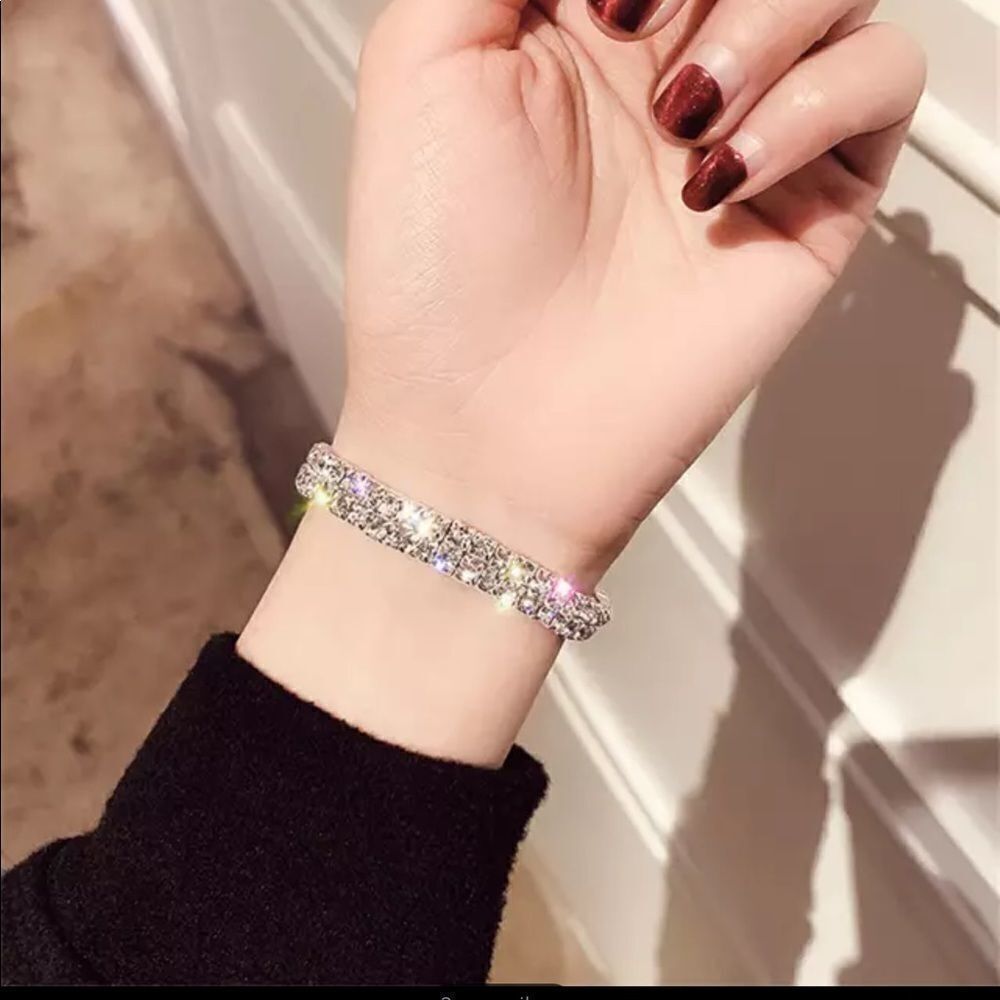 ‎RHINESTONE STRETCH BRACELET